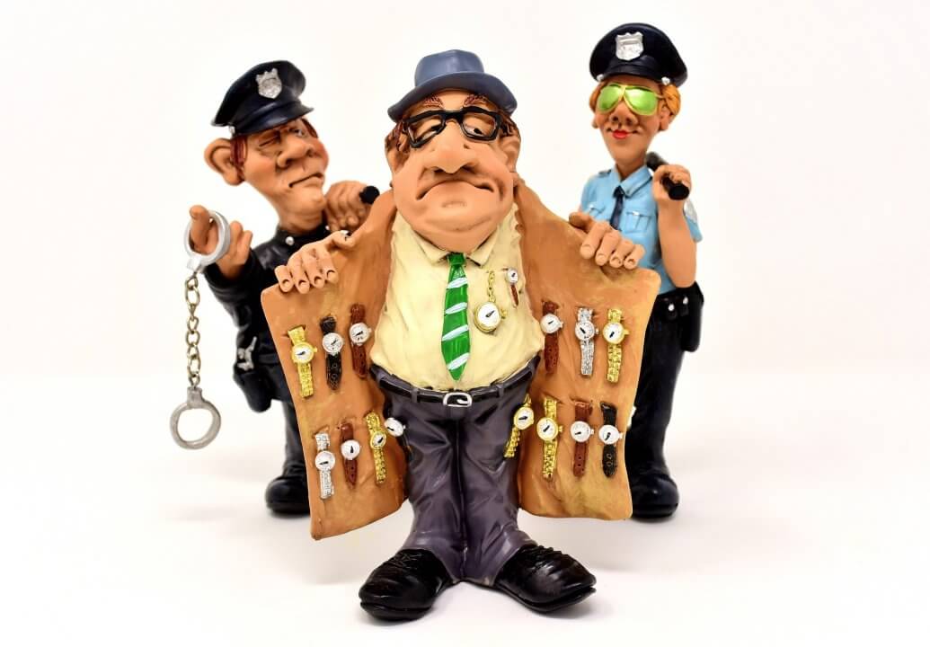 watch-dealers-ga6c65b3f4_1920
